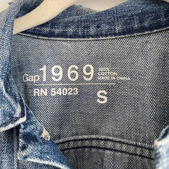 GAP 100% Cotton Jean Denim Jacket Medium Wash Size S - Picture 3 of 11